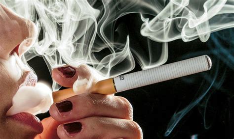 salute il fumo passivo della sigaretta elettronica espone solo alla nicotina