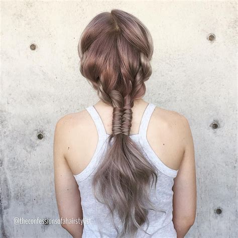 There are many different hairstyles both long and short that will look amazing for your big day. 10 Easy Hairstyles for a Photo-Ready Graduation Look ...