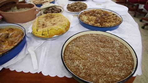 Pogledajte bosanska tradicionalna jela žena za tradiciju iz Šerića kod Živinica YouTube