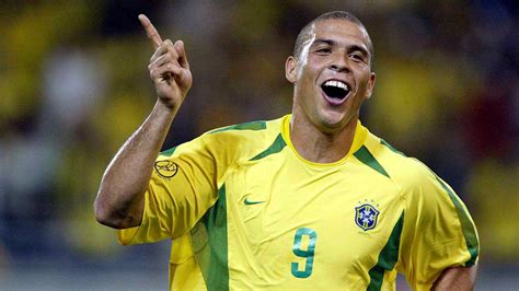 Welcome to the official ronaldo facebook page. Ronaldo Nazário, fenómeno goleador de Brasil