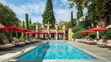 Hôtels de luxe en Provence les plus beaux hôtels 5 étoiles suitespot