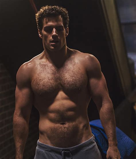 Henry Cavill Posted His First Shirtless Photo On Instagram Stop What