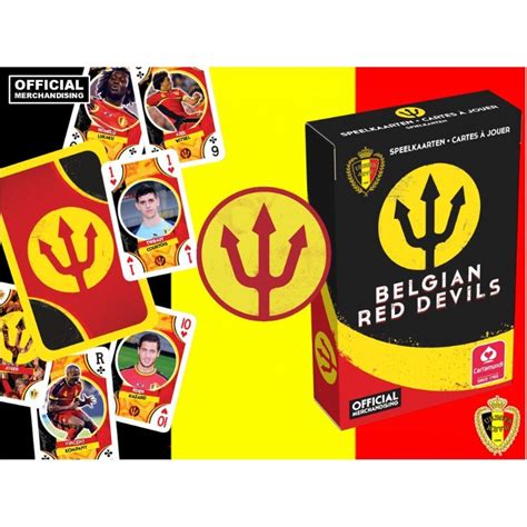 De eerste rode kaart van het ek voetbal is een feit. Rode Duivels kaartspel als relatiegeschenken (24110005)