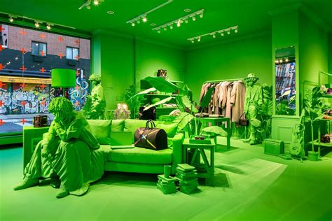 Fashion Pop Ups From Gucci Chanel And Louis Vuitton Bizbash