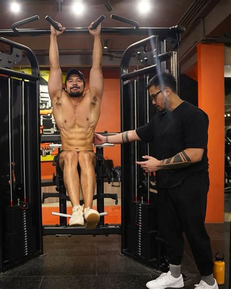 Mrvvip On Twitter Chicco Jerikho Shirtless And Sweaty Body Compilation Selebwatch