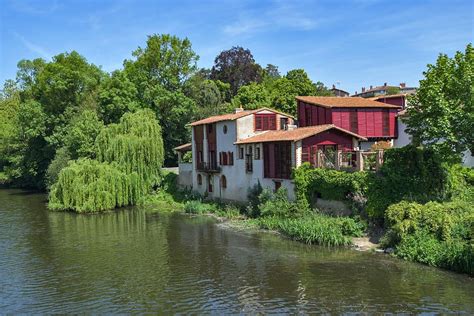 House River Tree Architecture Nature Water Green Clisson France