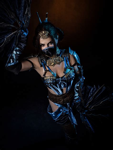 The original mortal kombat warehouse displays unique content extracted directly from the mortal kombat games: Photoshoot: Kitana (Mortal Kombat X - Okkido) | Cosplay.hu