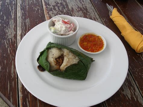 Here's the full thai street food recipe. Banana leaf wrapped fish at Ecohab Tayrona | Big Five