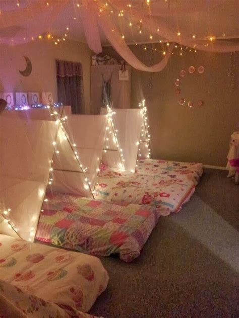 Crafty Texas Girls: 18 Slumber Party Ideas Party Planning
