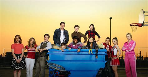 17 Things You Never Noticed In The Glee Pilot Because Mr Schuester