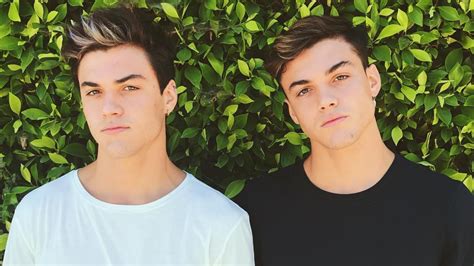 Ethan And Grayson Dolan Explain Their Hand Injuries Teen Vogue