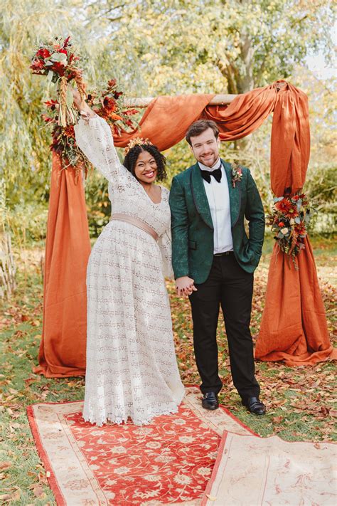 Utterly Gorgeous And Romantic Autumn Wedding Colour Palette Ideas