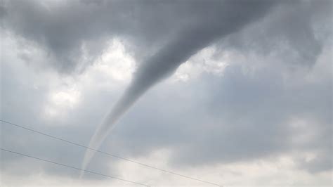 tornado caught on camera near foley minnesota yesterday