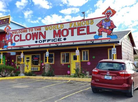 Would You Sleep At The Clown Motel Its Next To A Graveyard