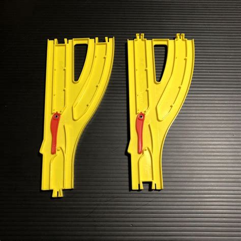 プラレール 単線 複線ポイントレール 黄色 Ab各1本 メルカリ