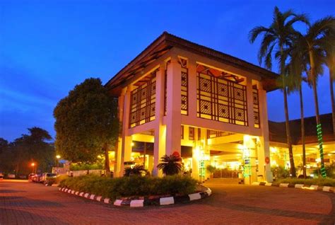 The cost of living in bangi resort hotel depends on the date, rate, number of guests etc. CikLilyPutih The Lifestyle Blogger: Promosi Buffet Ramadan ...