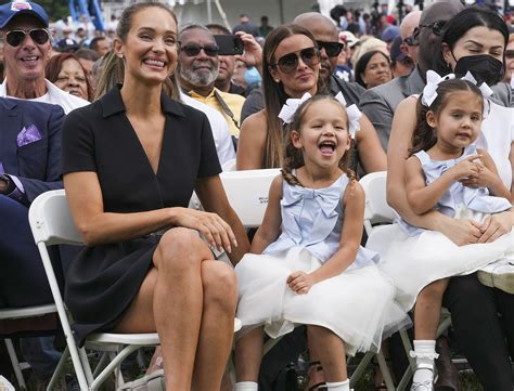 Derek Jeter Brings Wife And Daughters To Hall Of Fame Induction