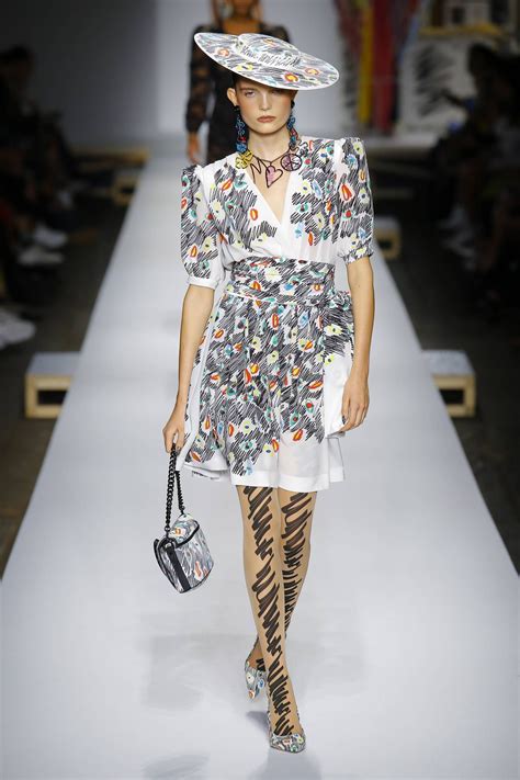 Moschino Springsummer 2019 Ready To Wear Ready To Wear Fashion