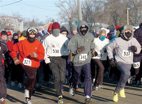 Frozen Runners West Central Tribune News Weather Sports From