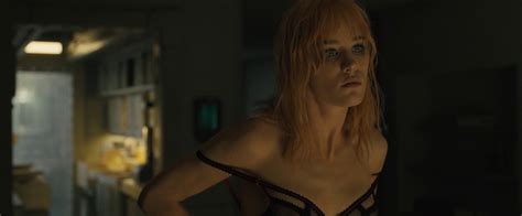 Naked Mackenzie Davis In Blade Runner 2049