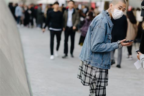 Our Best Street Style Snaps From Seoul Fashion Week Seoul Fashion Week Fashion Week Street