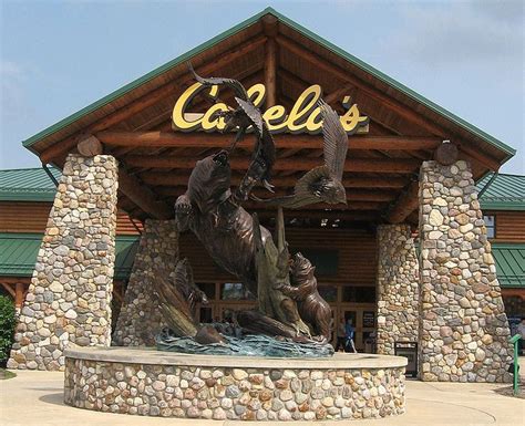 Cabelas Inc Announces Plan For Retail Store In Springfield
