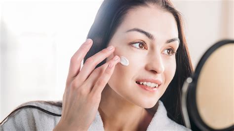 How To Layer Skin Care Products In The Correct Order Allure