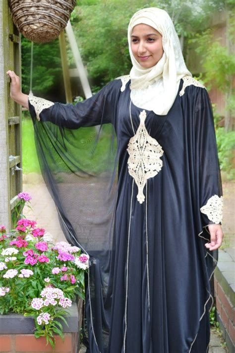 Muslim bridal dresses 2013 - Modest Muslim wedding dresses