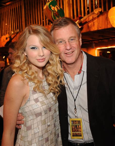 Taylor Swifts Mum Andrea And Dad Scott Meet The Lover Singers