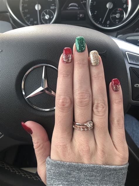 Christmas Nails Red Green Gold For Our Mixnmatch Christmas Nail Art