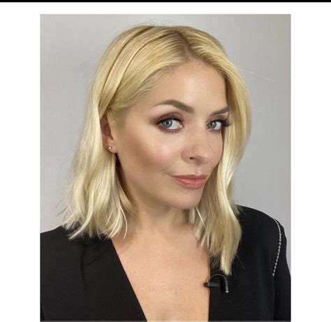 Holly Willoughby Has Got Me Soo Hard Help Me Cum To Her Please Scrolller