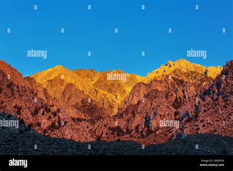 Sierra Nevada Mountains In California Usa Stock Photo Alamy