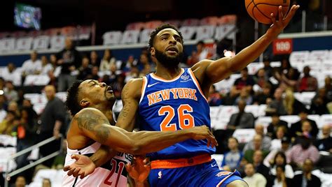 Mitchell robinson is an american professional basketball player playing for the new york knicks. New York Knicks: Mitchell Robinson back home in New Orleans