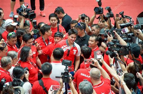 Jun 09, 2021 · olympian joseph schooling (photo: Joseph Schooling, the Singapore's first Olympic gold ...