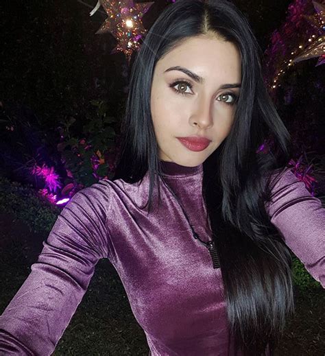 Kristal silva has caused controversy on social networks after that performed a violent episode within the program come the joy where his companions they asked him to desquitara with a piñata of the coronavirus by have had that postpone your wedding. Meet Kristal Silva, Miss Mexico for Miss Universe 2017