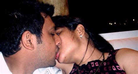 Pictures Showing For Indian Couple Kissing Porn Mypornarchive Net