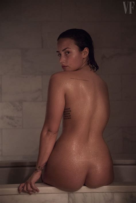Demi Lovato Nudes Real Nude Celebrity Photos