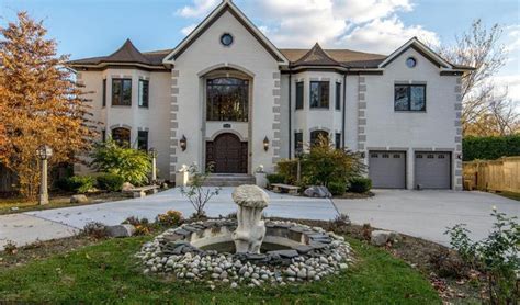 Craftmark homes understands that the privacy of the information provided to us is very important to you. 13,000 Square Foot Brick Mansion In Arlington, VA | Homes ...