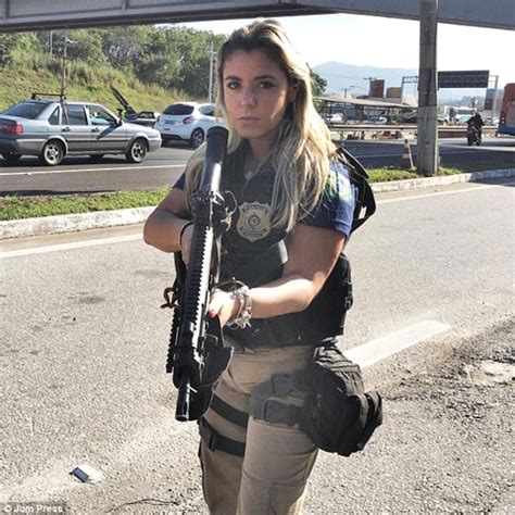 SEXY COP Brazilian Policewoman Capture Millions Of Hearts With Her