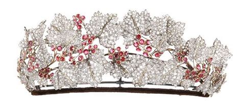 20 Famous Royal Crowns And Tiaras