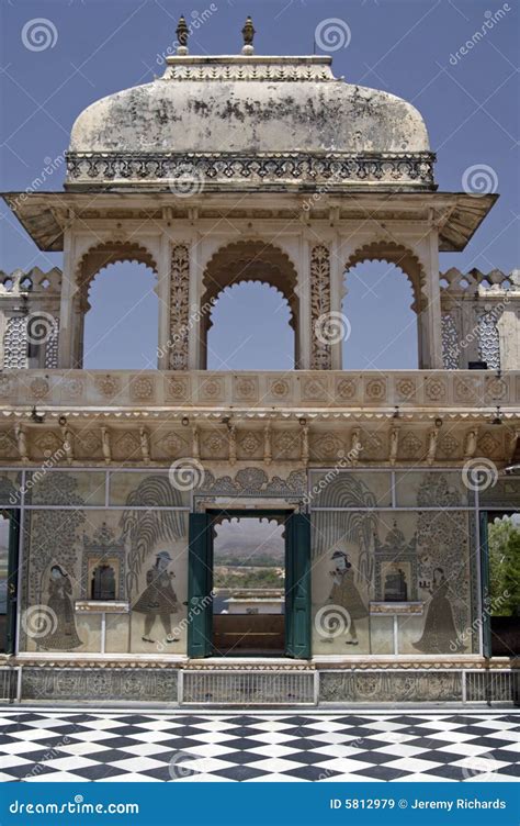 Courtyard Of Indian Palace Stock Image Image Of Painting 5812979