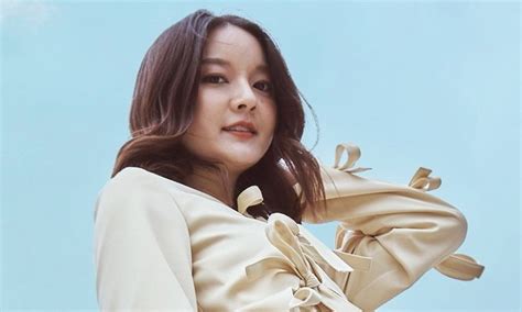 อิ้งค์ วรันธร ปล่อยเพลงใหม่ ลบไม่ได้ช่วยให้ลืม mv ตอกย้ำความเจ็บ. "อิ้งค์ วรันธร" พาเพลงฮิต "อยากเริ่มต้นใหม่กับคนเดิม ...