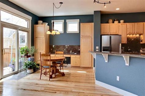 Sometimes it's as simple as choosing the right color for the walls. Top 5 Wall Colors For Oak Cabinets Part 2 | Best kitchen ...
