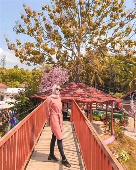 Sakura matou fate cosplay by hidori rose. 10 Foto Taman Sakura Bandar Lampung 2020 Tiket Masuk Harga ...