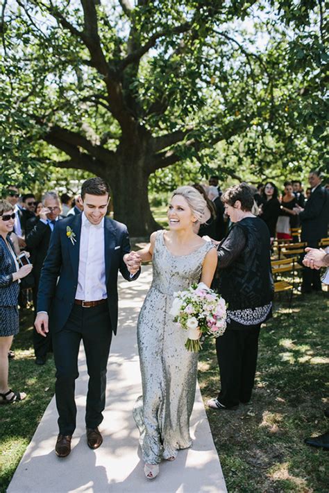 In the spring everything is in blossom, and there's nothing better than staying outdoors, especially in the garden where you can. Modern Spring Garden Wedding At Heide Musuem - Aisle Society