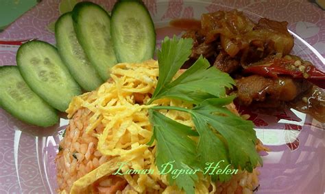 Cara membuat nasi goreng ikan asin: Laman Dapur Helen: NASI GORENG:IKAN REBUS&CHIX SOSEJ ...