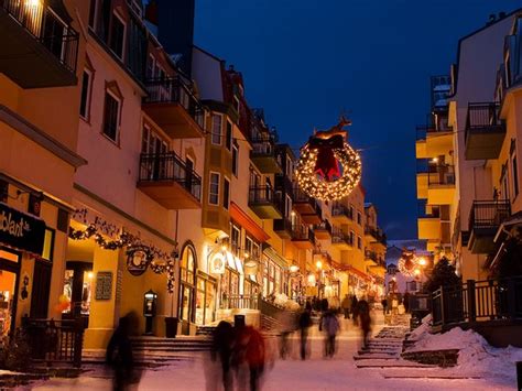 The Best Places To Spend Christmas In Canada Readers Digest Canada