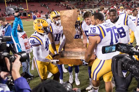 lsu vs arkansas what to watch for
