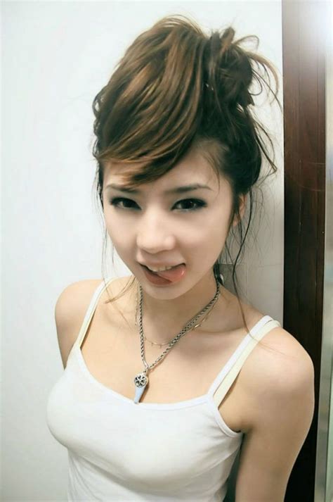 hot chinese girl beauty 321 iphone unlocking