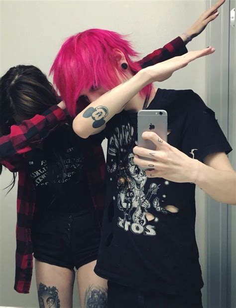 Pin By Euniceshaddai29 On Couple Goals Cute Emo Couples Emo